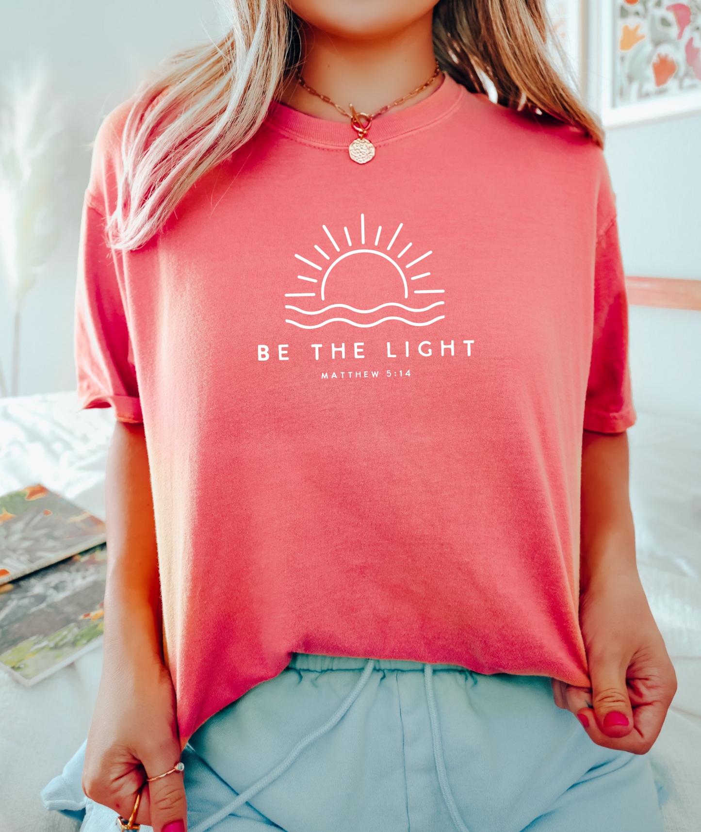 Be The Light - T-Shirt